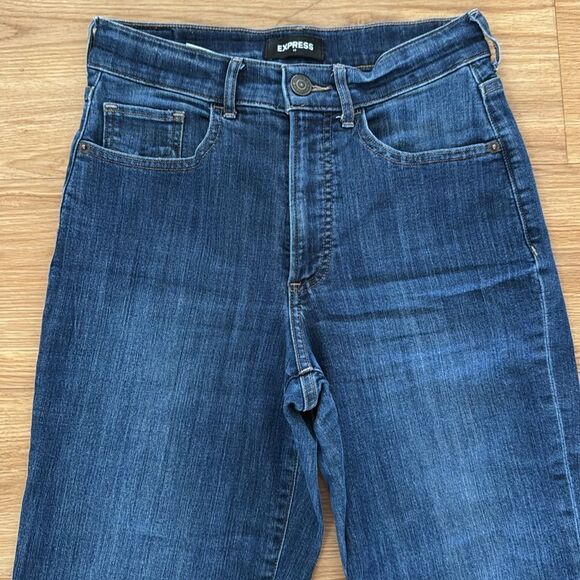 Express Womens Cropped Wide Legs Denim Jeans 2 Blue Classic Casual Everyday - Picture 3 of 6